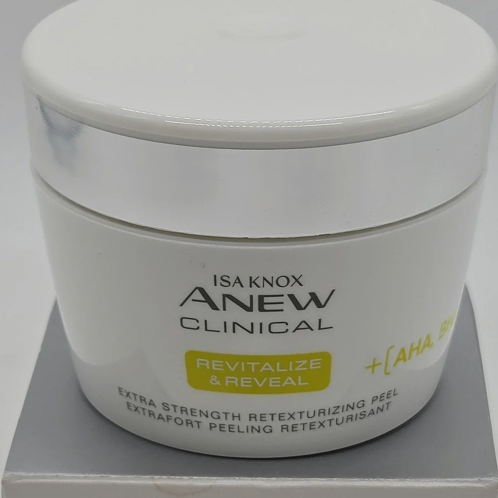 Avon Isa Knox Anew Clinical Revitalize & Reveal Xtra Strength Retexturizing Peel